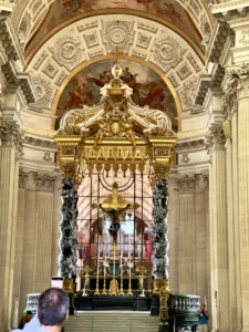 Elite Invalides Museum Tour with Napoleon's Tomb